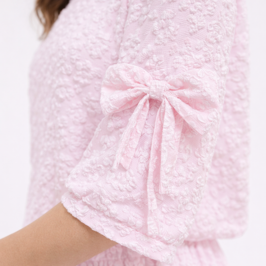 Completo Donna Rosa Floreale con Fiocco sulle Maniche – Set Elegante Estivo Gonna e Top Romantico