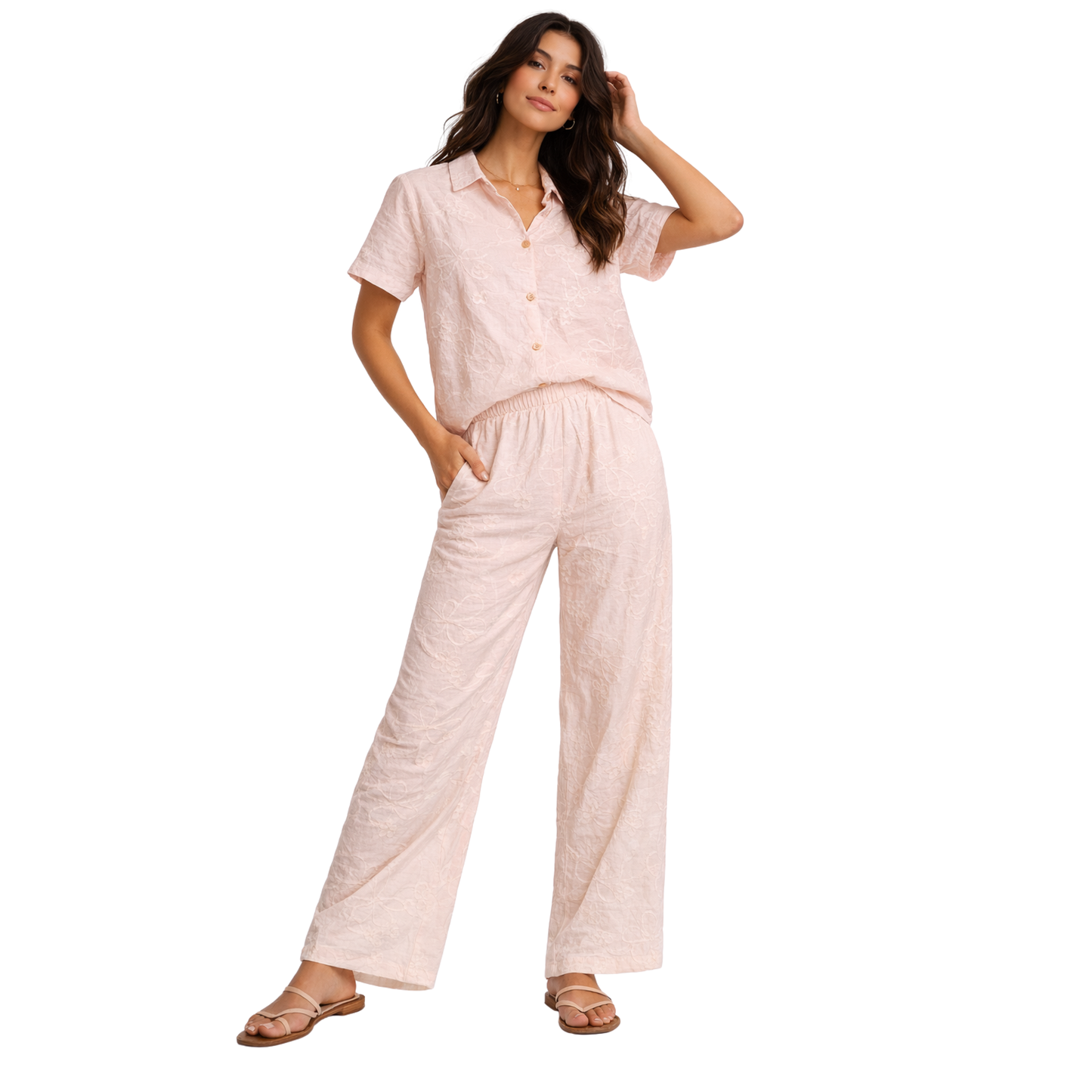 Completo Donna Estivo Elegante con Ricami Floreali – Camicia e Pantaloni