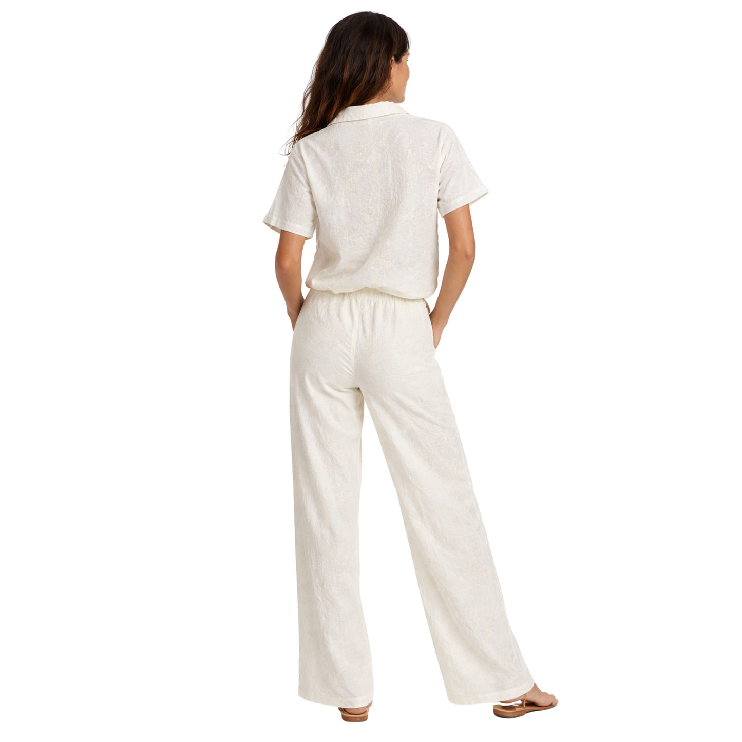 Completo Donna Estivo Elegante con Ricami Floreali – Camicia e Pantaloni